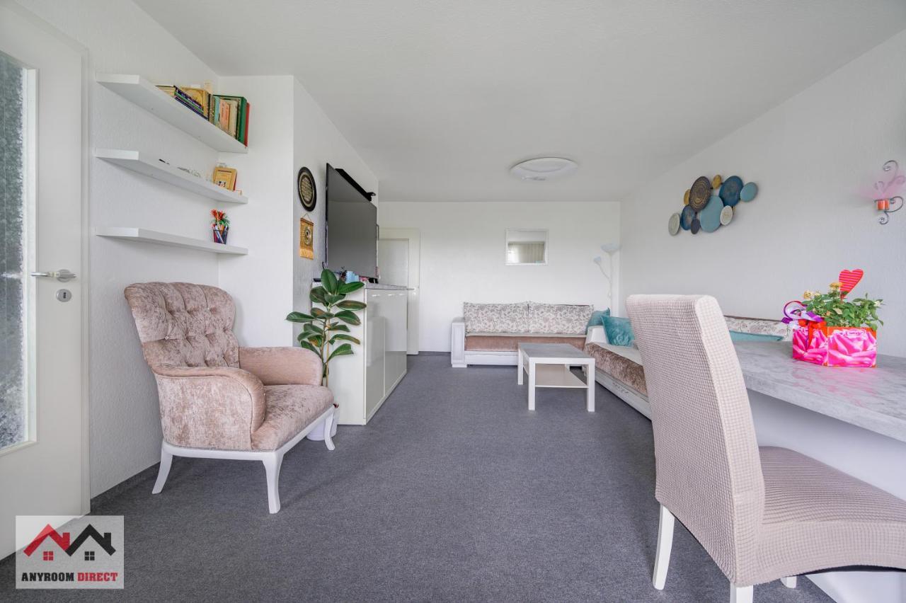 Anyroomdirect Private Apartments Near Hannover Exhibition Room Agency エクステリア 写真
