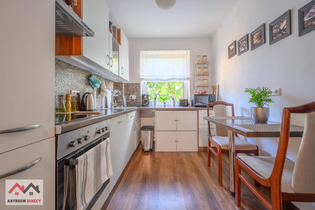 Anyroomdirect Private Apartments Near Hannover Exhibition Room Agency エクステリア 写真