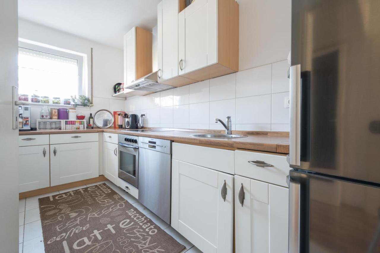 Anyroomdirect Private Apartments Near Hannover Exhibition Room Agency エクステリア 写真